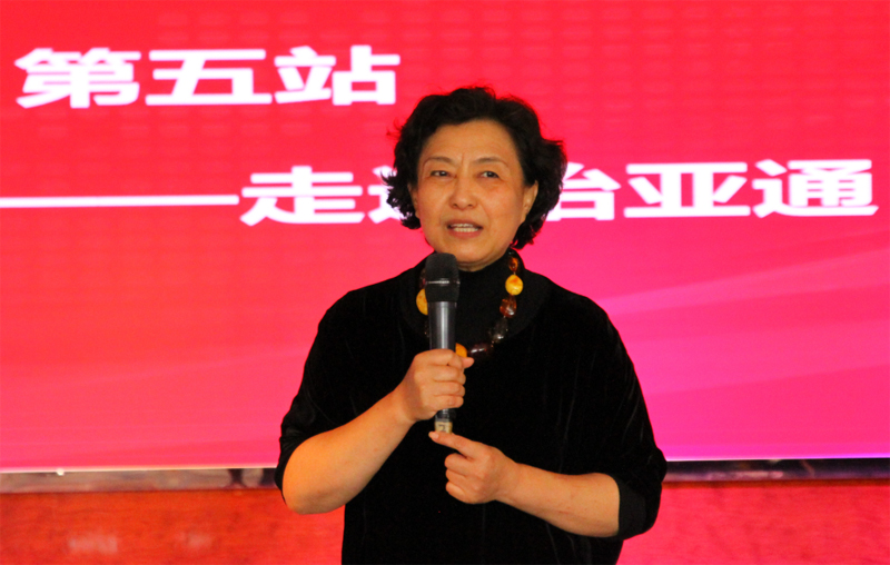 走進(jìn)怡亞通3.jpg 走進(jìn)怡亞通3.jpg